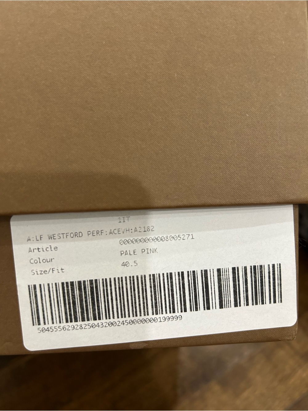 NEW IN BOX - Burberry leather sneakers size 9.5 (40.5) - Picture 9 of 10